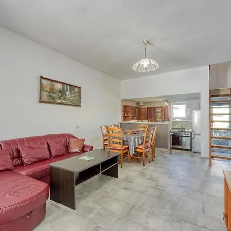 Apartment Basta